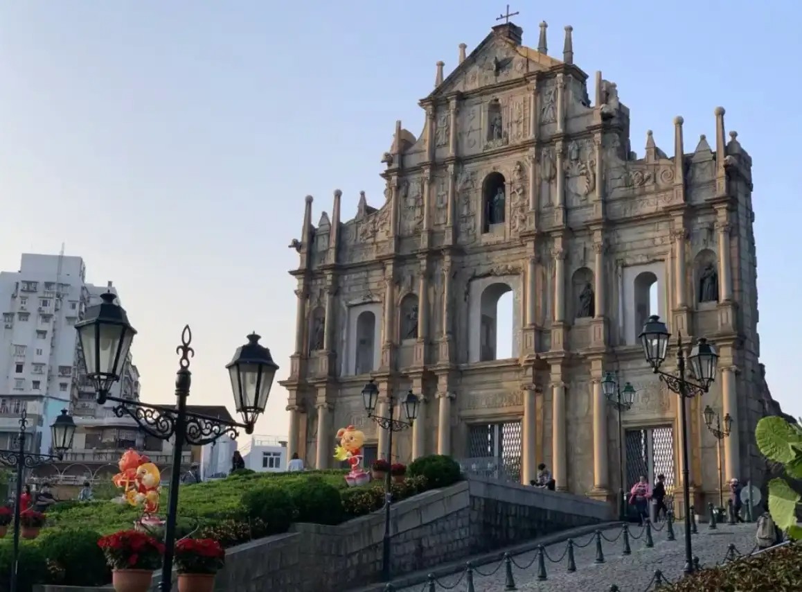 澳门博彩业复苏，但赌王家族丢了“主场”